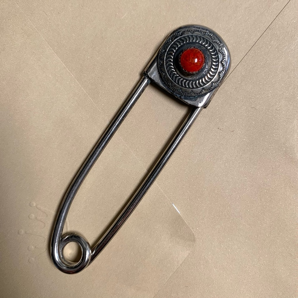 Halona Glass Safety Pin